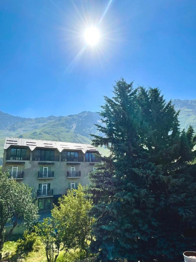 Hotel Planet Kazbegi Extérieur photo