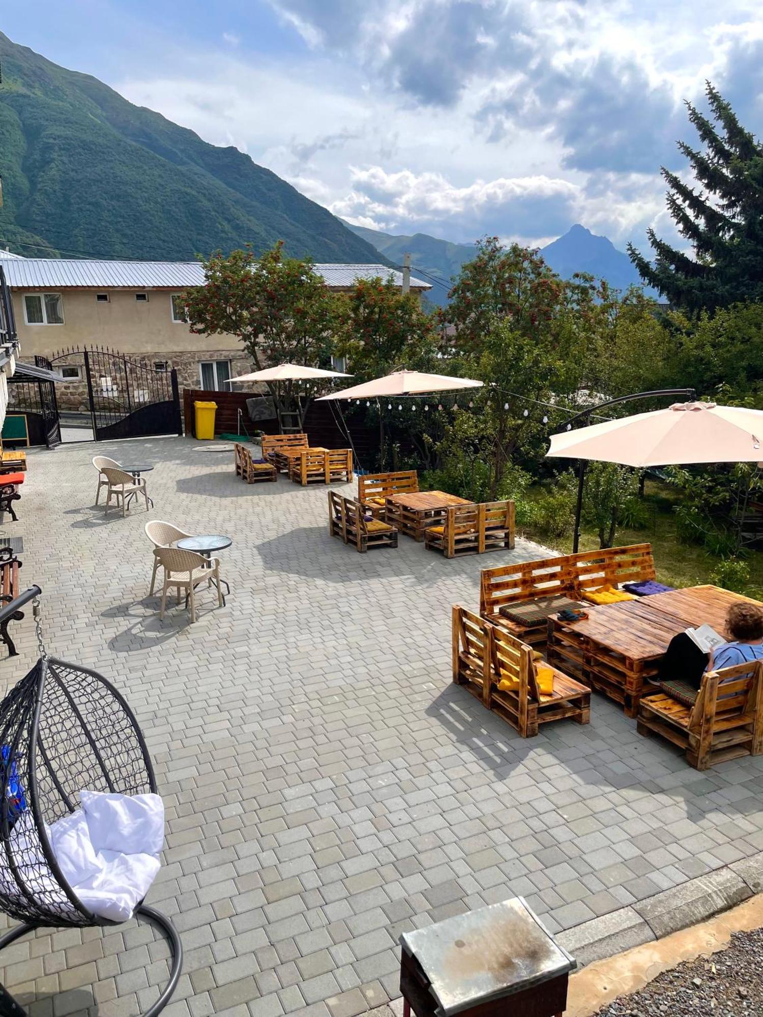 Hotel Planet Kazbegi Extérieur photo
