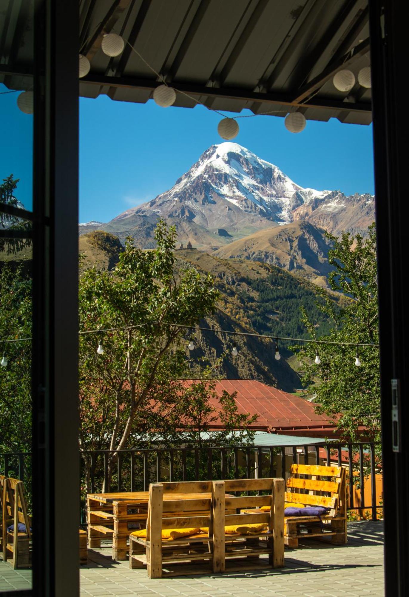 Hotel Planet Kazbegi Extérieur photo