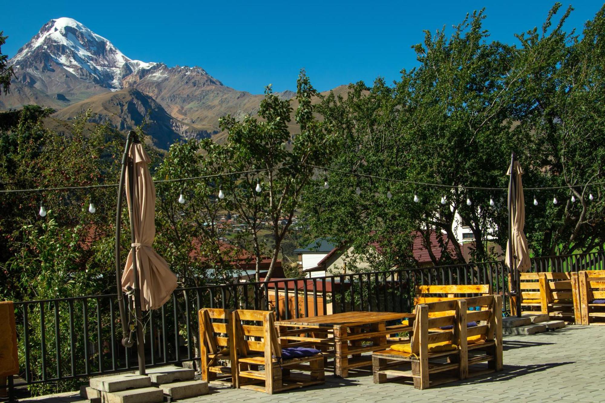 Hotel Planet Kazbegi Extérieur photo