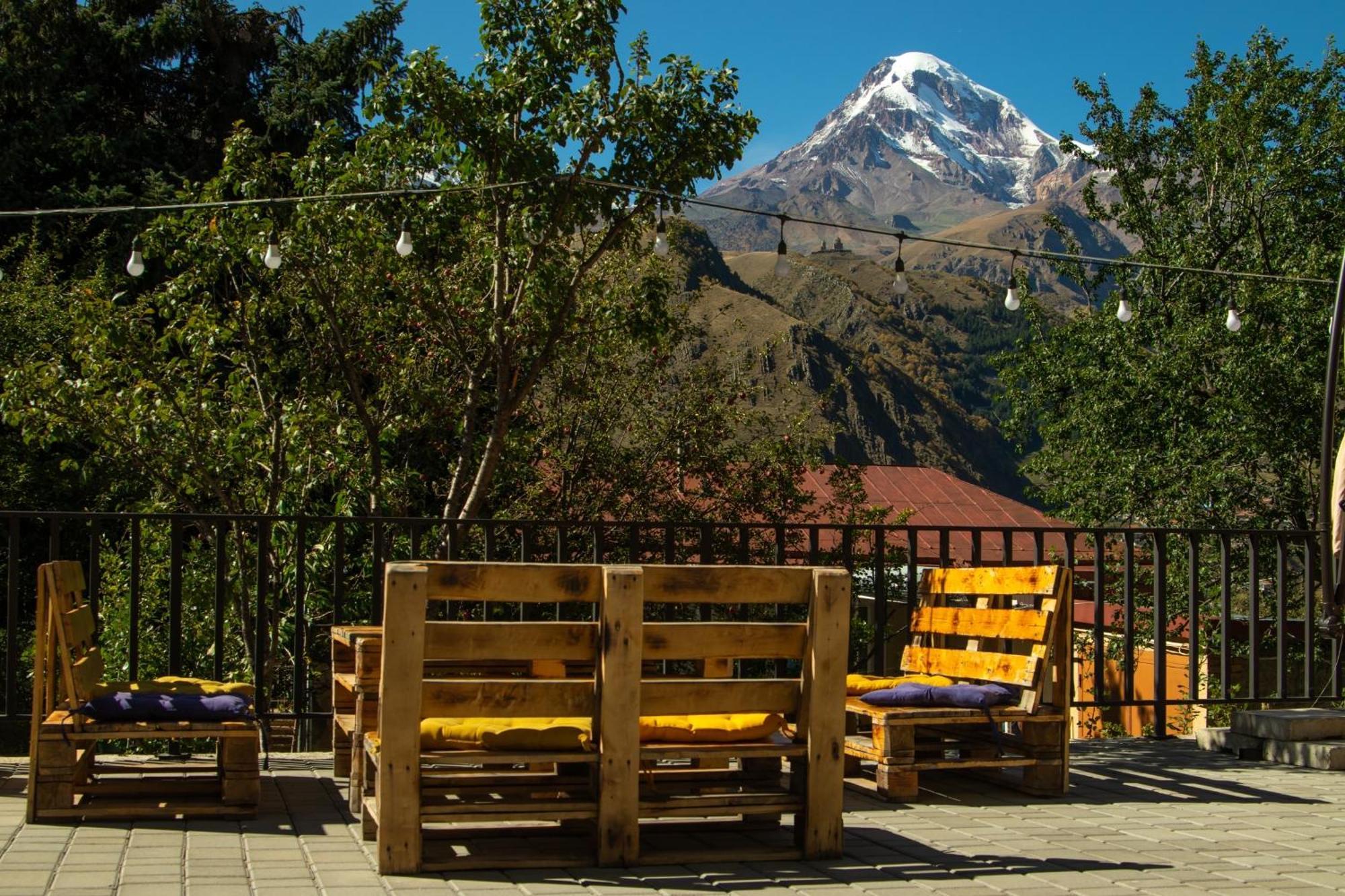 Hotel Planet Kazbegi Extérieur photo