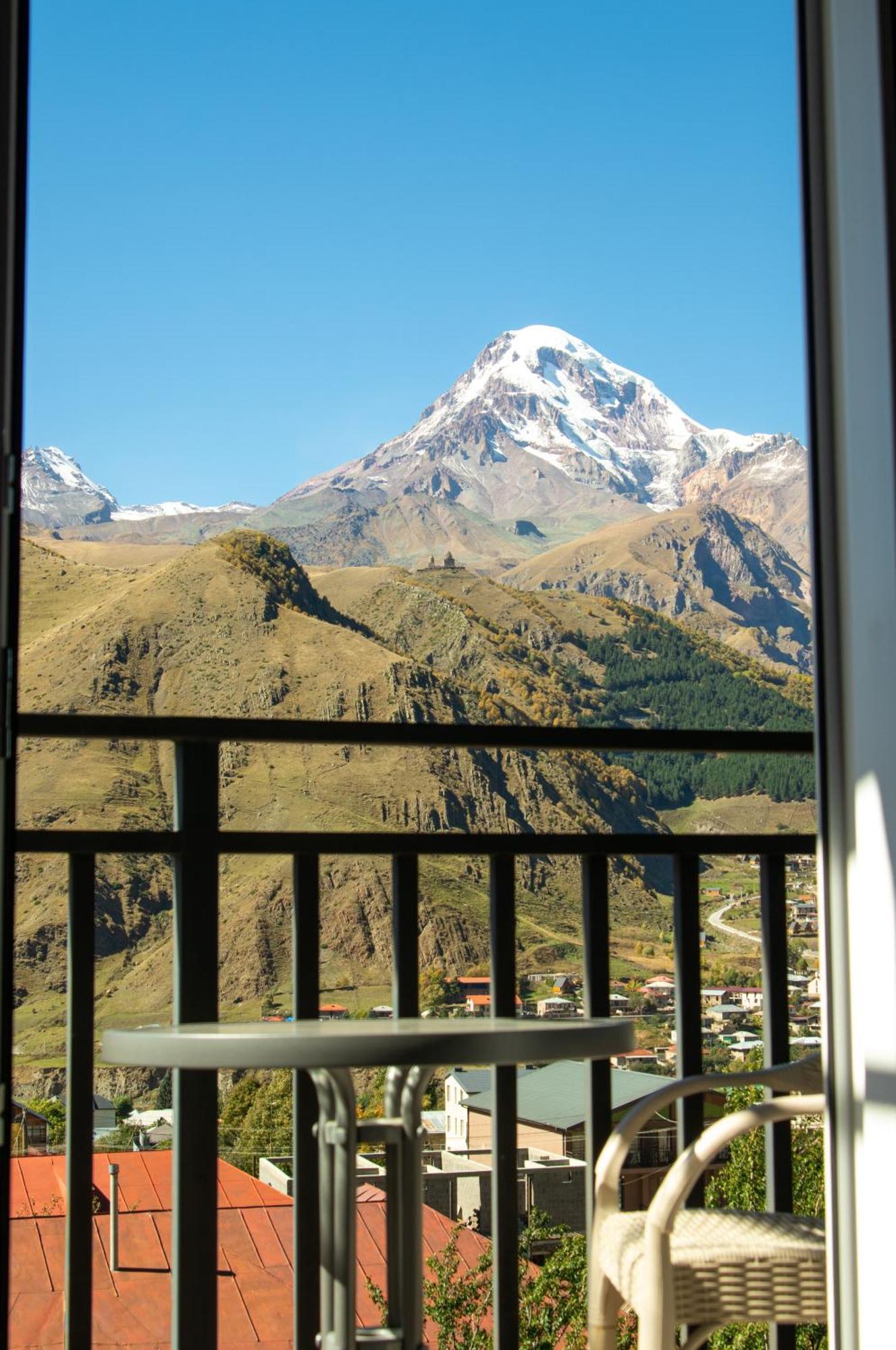 Hotel Planet Kazbegi Extérieur photo